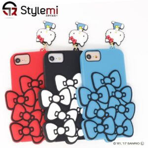 【ハローキティ】チャーム付きリボンいっぱいiPhoneケース【iPhone SE(2020年モデル)/8/7/6s/6】